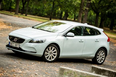 20120924-volvo-v4013.jpg